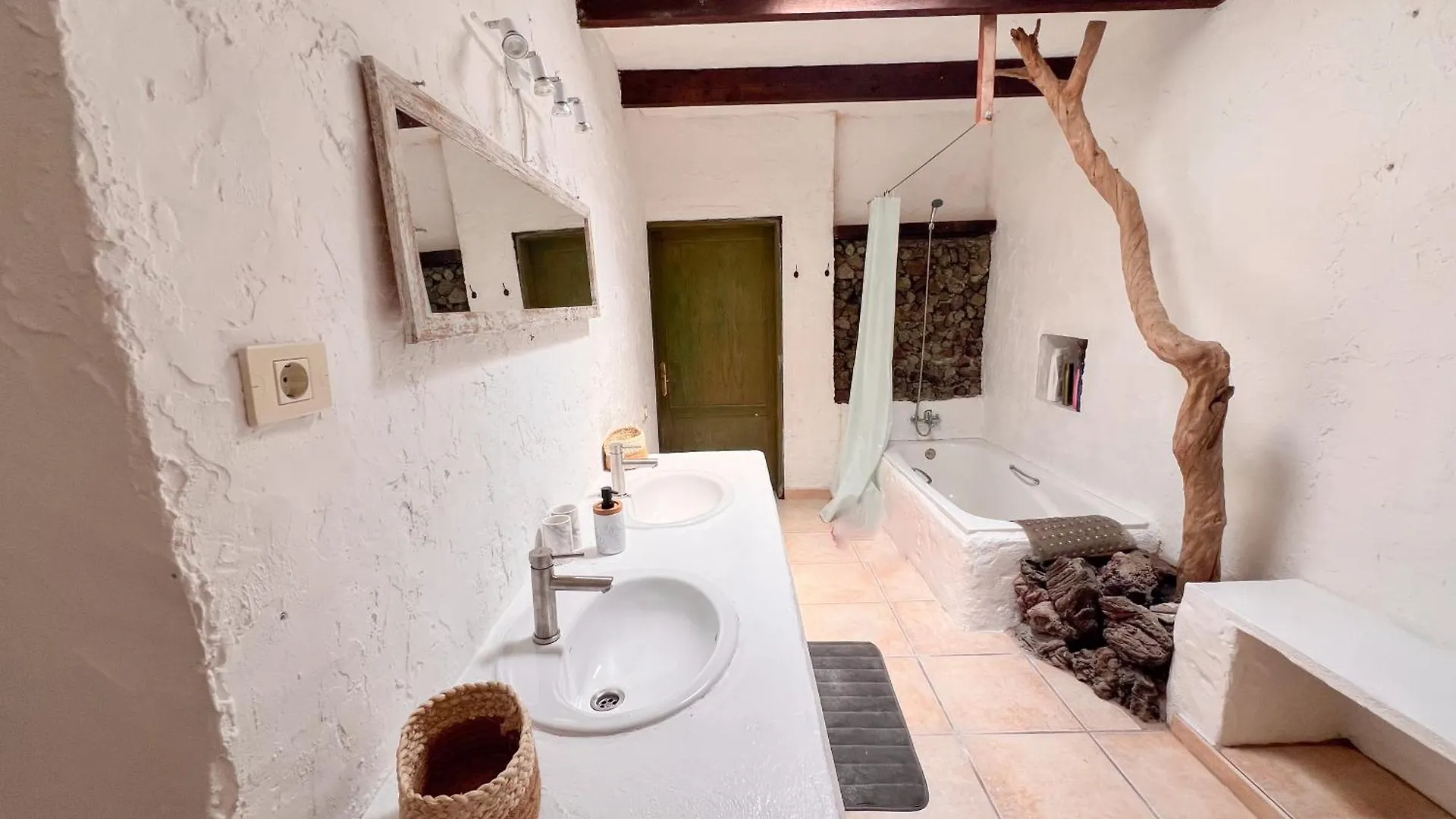 Casa Gatti - Autentica Casa Canaria Nel Cuore Di Lanzarote Tiagua 0*,  Spanyolország